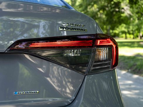 Certified 2025 Honda Civic Sport Touring image 13