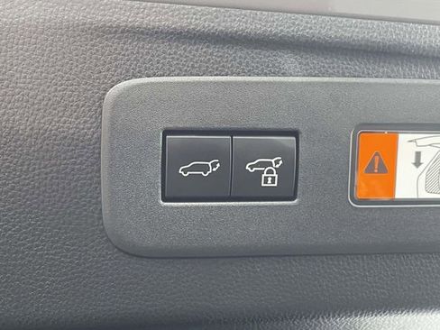 Used 2024 Lexus GX 550 image 11