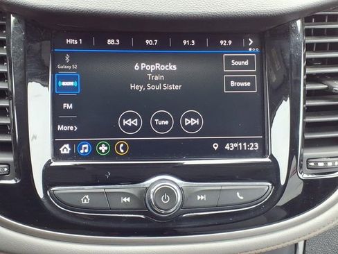 Used 2020 Chevrolet Trax LT w/ LT Convenience Package image 23