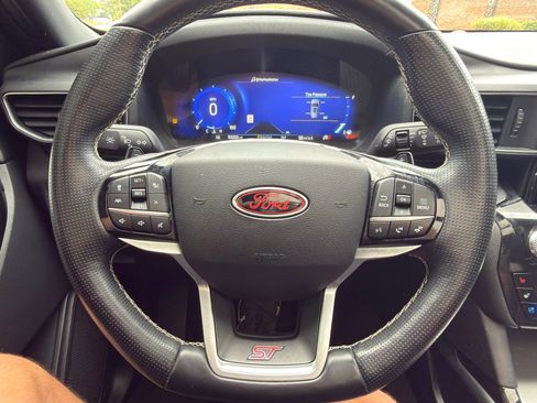 Used 2021 Ford Explorer ST w/ Equipment Group 401A AWD/4WD image 23