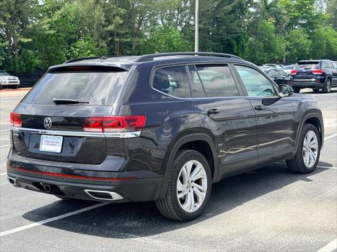 Used 2022 Volkswagen Atlas SE w/ Panoramic Sunroof Package FWD image 7