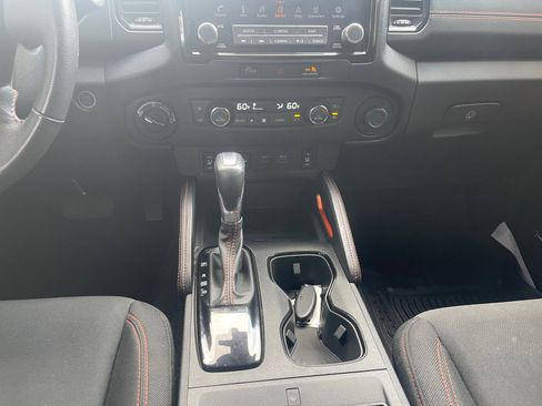 Used 2023 Nissan Frontier PRO-4X w/ Pro Convenience Package image 12