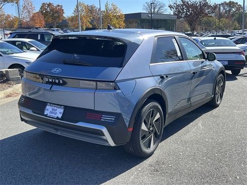 New 2026 Hyundai Ioniq 5 SE image 7