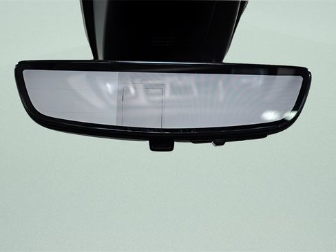 Used 2022 GMC Sierra 3500 Denali w/ Denali Ultimate Package image 23