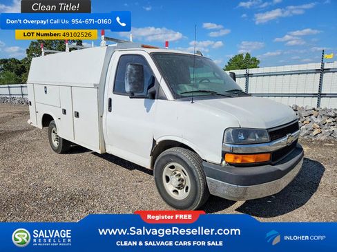 Used 2016 Chevrolet Express 3500 RWD image 5