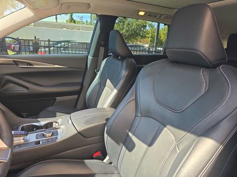 Used 2023 INFINITI QX60 Luxe w/ Cargo Package FWD image 18