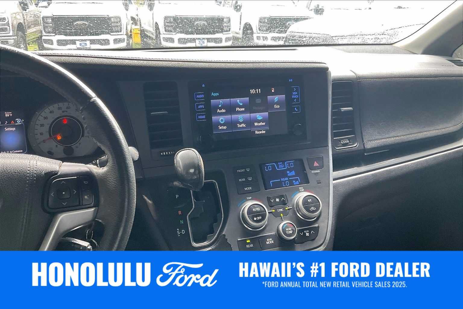 Used 2016 Toyota Sienna SE FWD image 15
