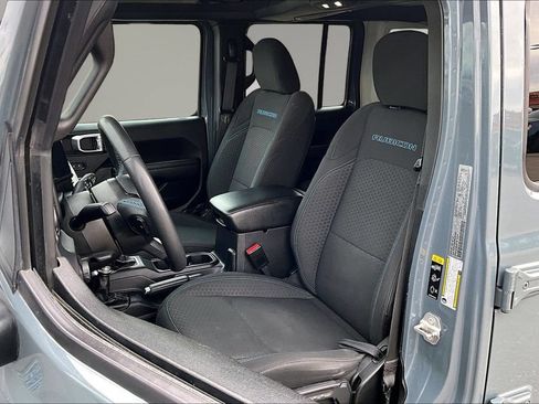 Used 2024 Jeep Wrangler Unlimited Rubicon 4xe AWD/4WD image 21
