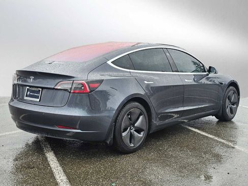 Used 2018 Tesla Model 3 Long Range image 3