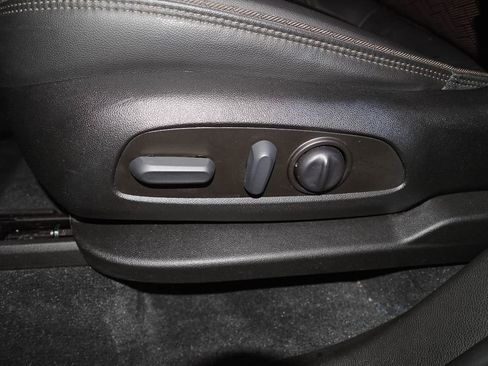 Certified 2023 Chevrolet Traverse High Country image 30