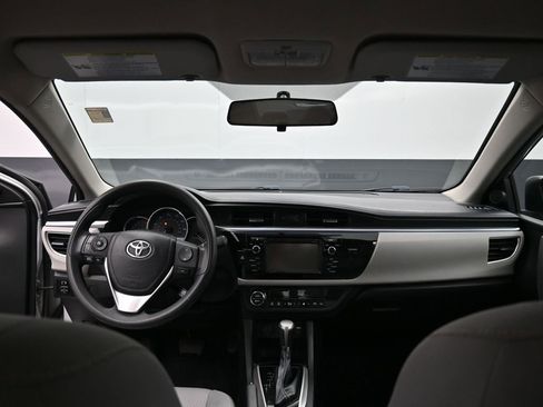 Used 2014 Toyota Corolla LE image 24