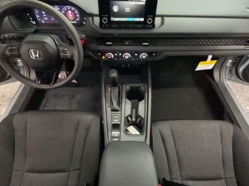 Used 2025 Honda Accord SE image 26