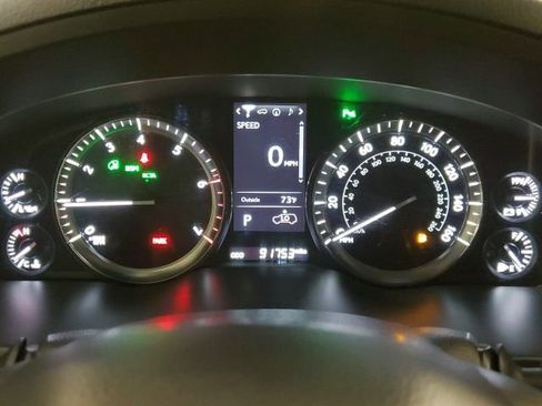 Used 2016 Lexus LX 570 570 w/ Luxury Package image 17