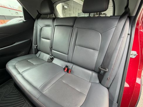 Used 2019 Chevrolet Bolt Premier w/ Infotainment Package image 18