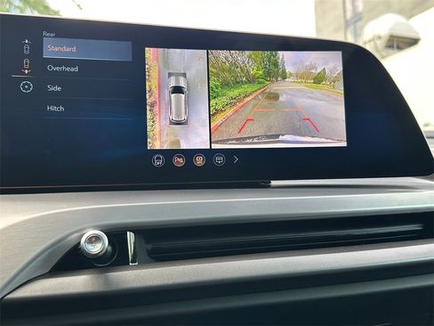 New 2026 Cadillac Vistiq Sport image 27