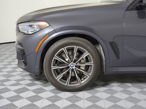 Used 2022 BMW X5 xDrive40i w/ M Sport Package AWD/4WD image 13