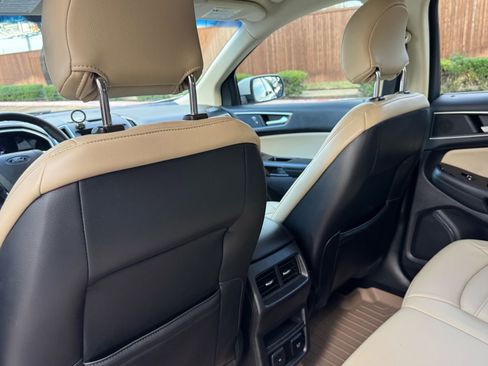 Used 2018 Ford Edge SEL w/ Equipment Group 201A image 28