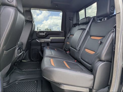 Used 2021 GMC Sierra 2500 AT4 w/ AT4 Preferred Package AWD/4WD image 18