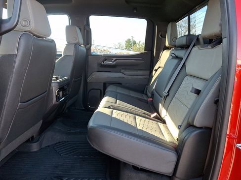 Certified 2024 Chevrolet Silverado 1500 ZR2 w/ ZR2 Bison Edition image 10