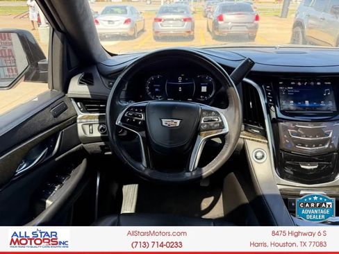 Used 2019 Cadillac Escalade Platinum w/ Escalade Sport Edition AWD/4WD image 25