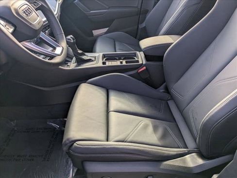 New 2025 Audi Q3 2.0T Premium image 15