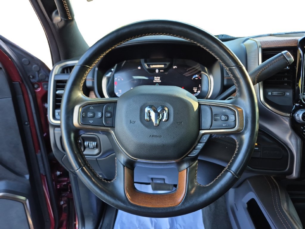 Used 2024 RAM 3500 Limited AWD/4WD image 12