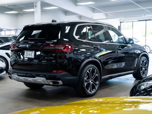 Used 2023 BMW X5 xDrive45e AWD/4WD image 7