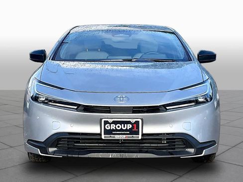 Used 2026 Toyota Prius LE FWD image 4
