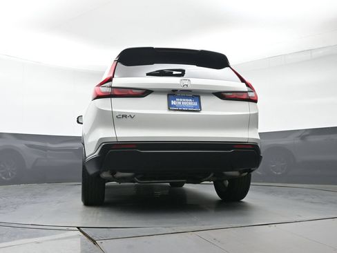 Certified 2024 Honda CR-V EX image 29
