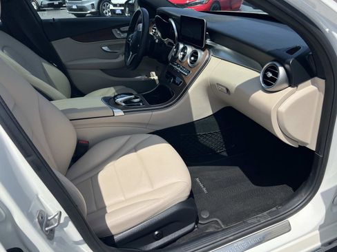 Used 2019 Mercedes-Benz C 300 Sedan image 33