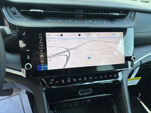 New 2026 Jeep Grand Cherokee Altitude RWD image 12