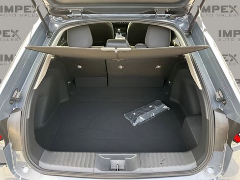 Used 2025 Toyota Prius LE image 25