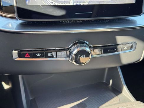 Used 2026 Volvo XC90 T8 Plus w/ Protection Package Premier image 27