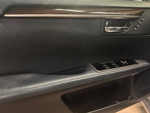 Used 2016 Lexus ES 350 w/ Premium Package w/Wood Trim FWD image 24