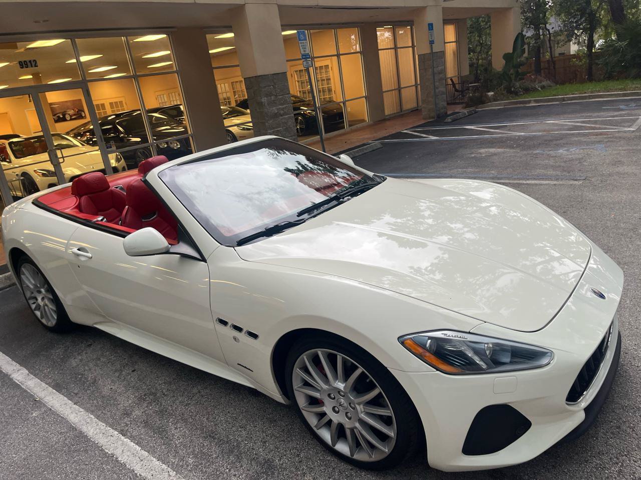 Used 2018 Maserati GranTurismo Sport RWD image 2