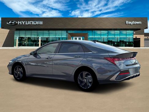 New 2026 Hyundai Elantra SEL Sport Premium w/ Cargo Package FWD image 4