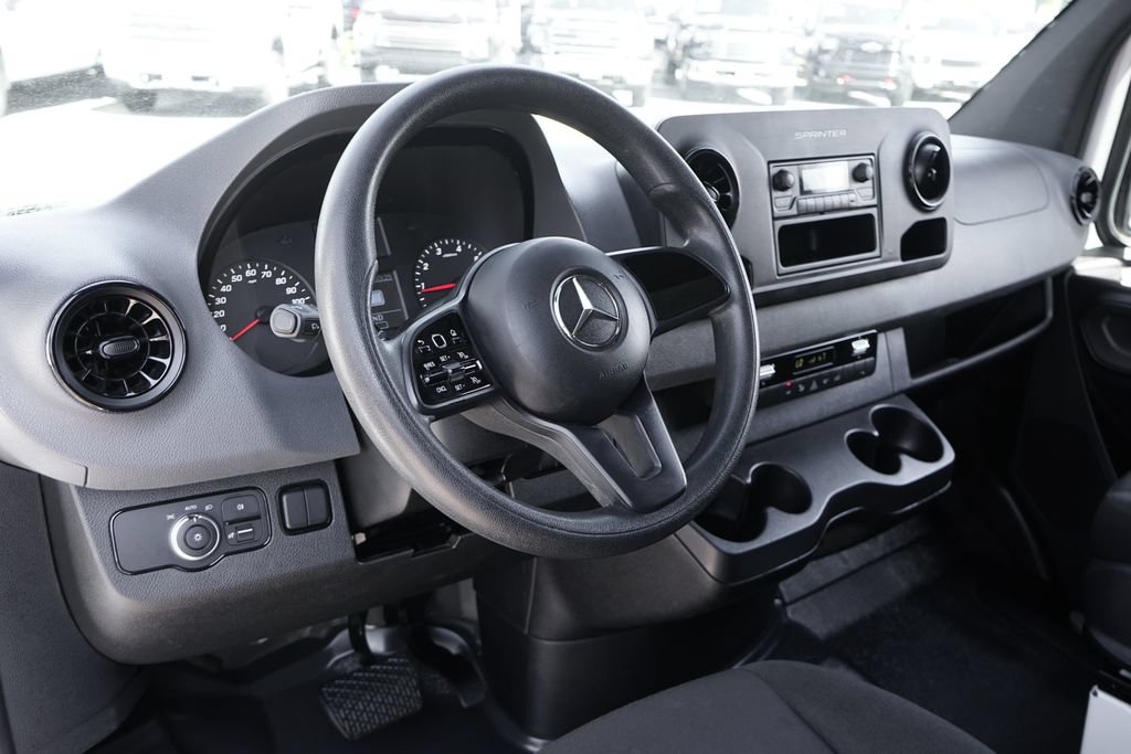 Used 2020 Mercedes-Benz Sprinter 1500 image 20