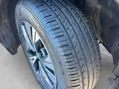 Used 2022 Nissan Rogue SV image 9