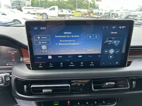 Used 2023 Lincoln Nautilus Reserve w/ Equipment Group 201A AWD/4WD image 22