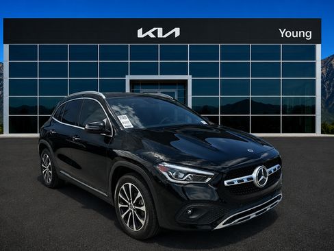 Used 2022 Mercedes-Benz GLA 250 4MATIC image 1