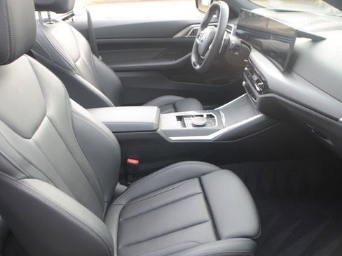 Used 2025 BMW 430i Convertible image 13