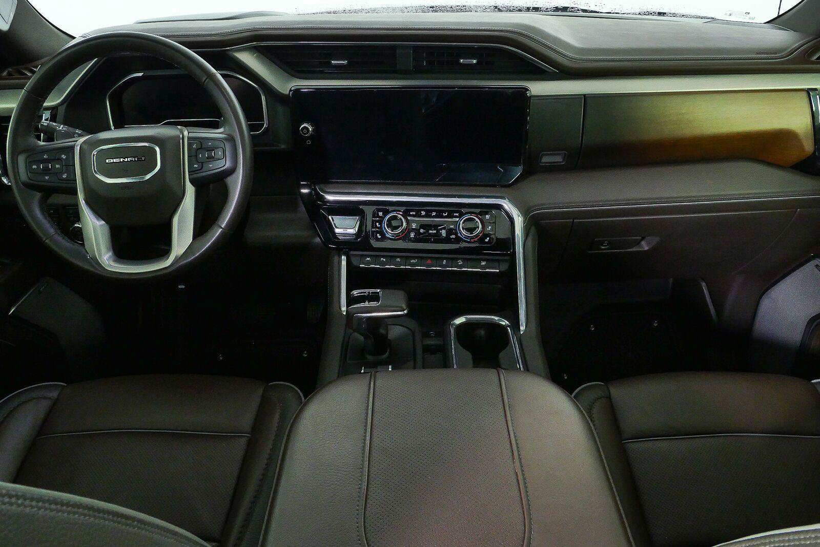 Used 2023 GMC Sierra 1500 Denali w/ Denali Reserve Package AWD/4WD image 15