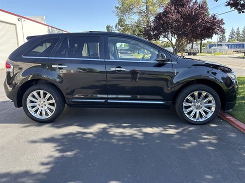 Used 2013 Lincoln MKX AWD image 13