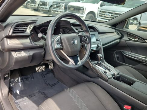 Used 2019 Honda Civic Sport image 9