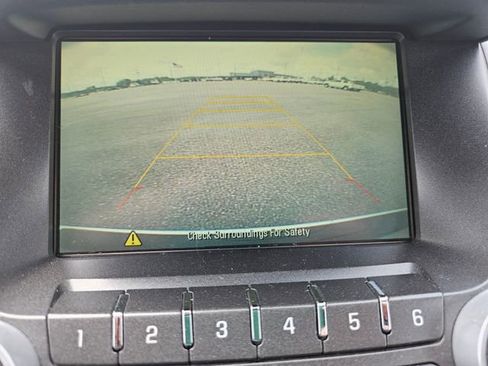 Used 2016 Chevrolet Equinox L FWD image 17