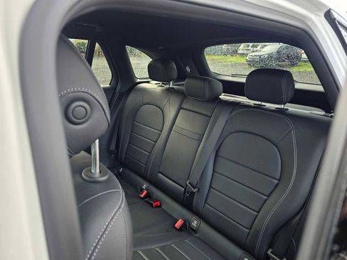 Used 2019 Mercedes-Benz GLC 300 4MATIC image 19