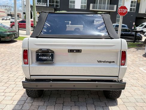 Used 2025 Ford Bronco Badlands AWD/4WD image 16