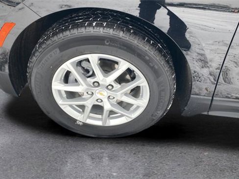 Used 2024 Chevrolet Equinox LS w/ LS Convenience Package image 19