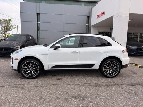 Used 2020 Porsche Macan AWD/4WD image 16