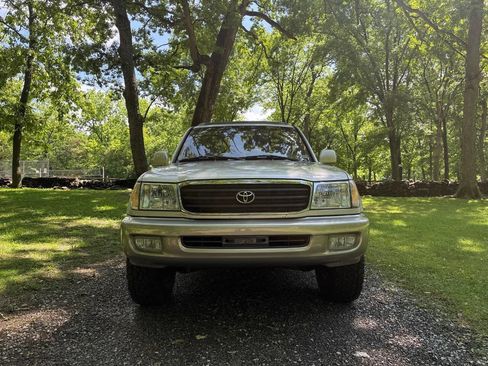 Used 2001 Toyota Land Cruiser AWD/4WD image 7